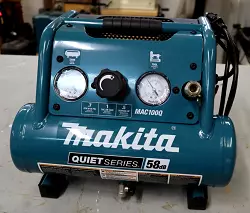 Makita MAC100Q Air Compressor